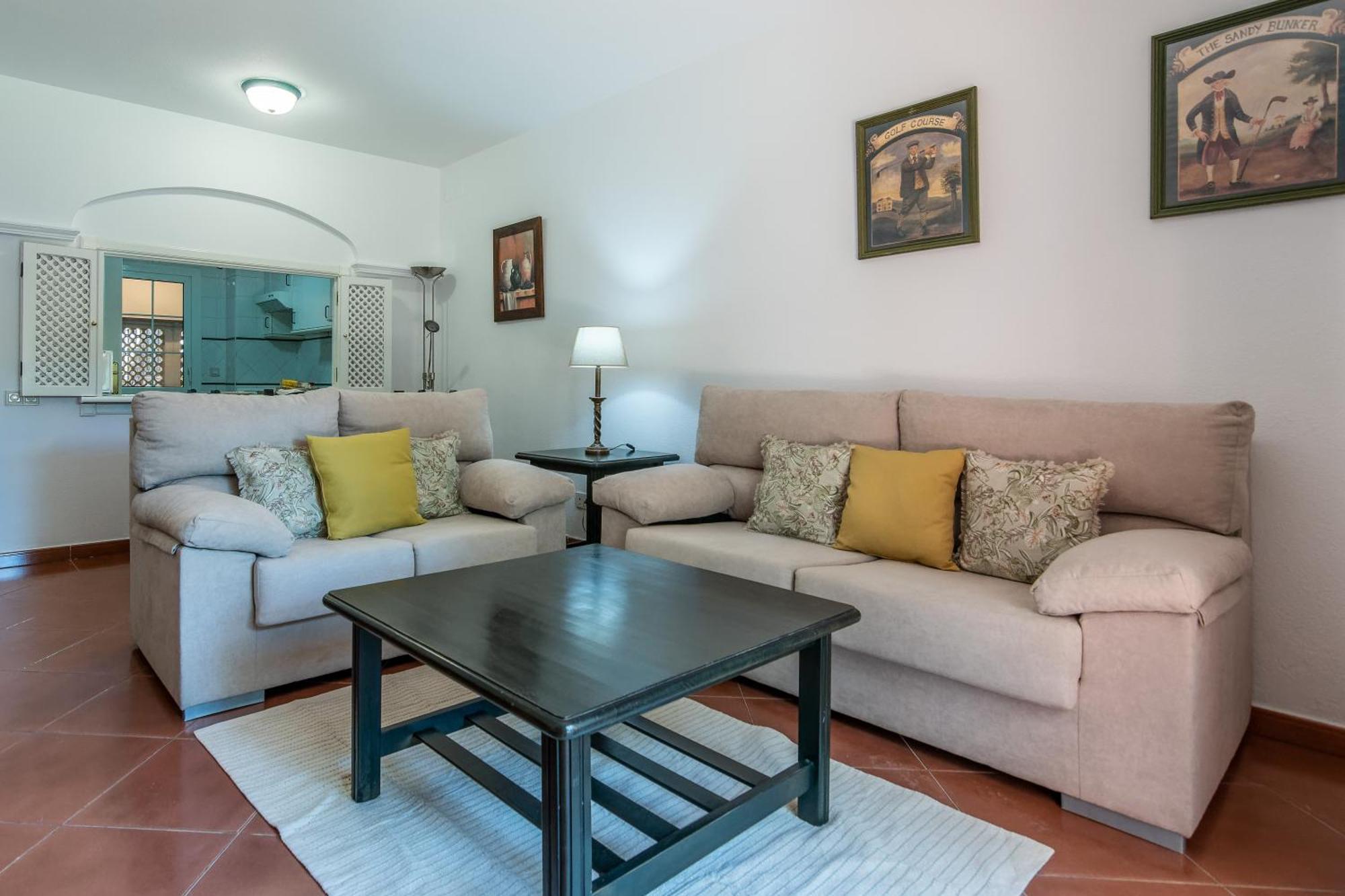 Hoyo I By H Apartment *